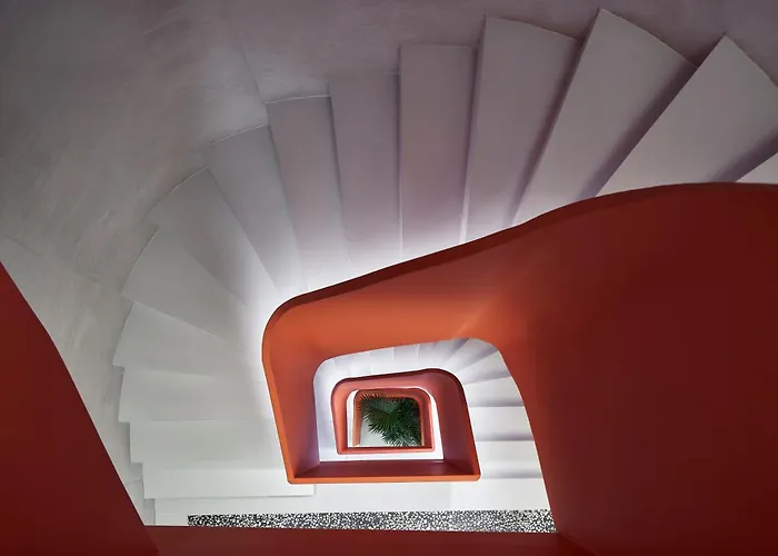 The Newel Metaxourgeio