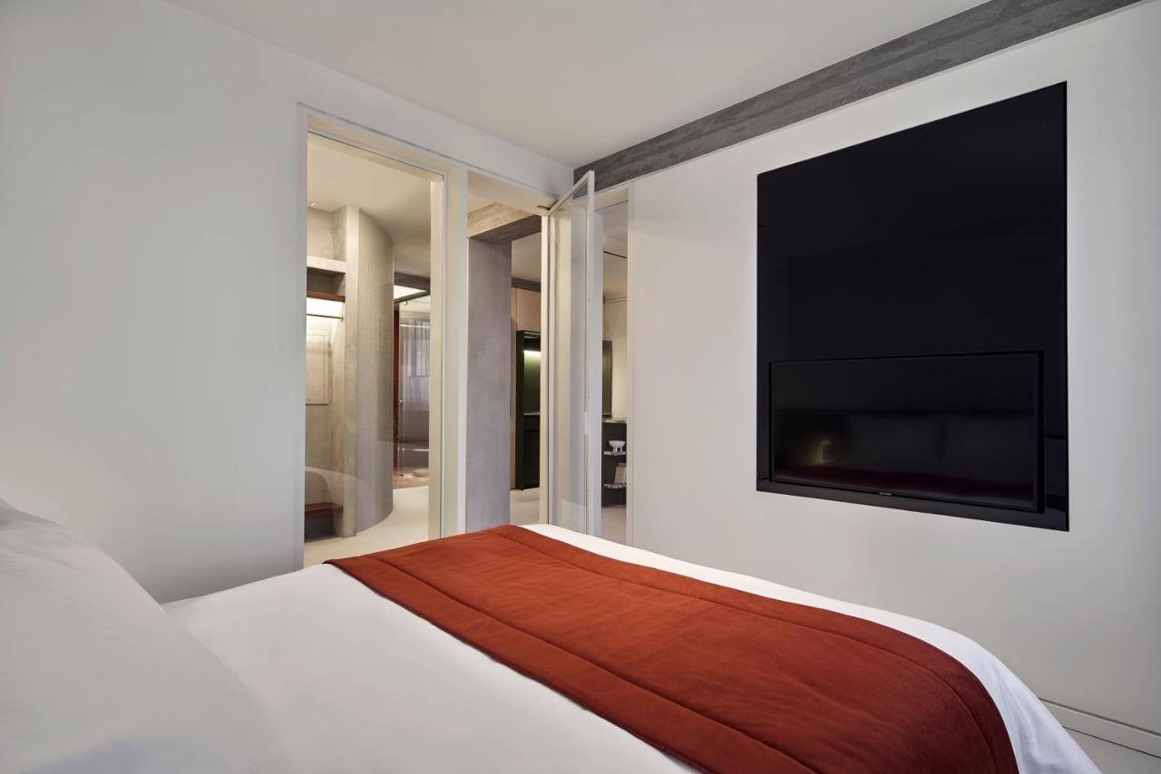 The Newel Metaxourgeio Hotel *
